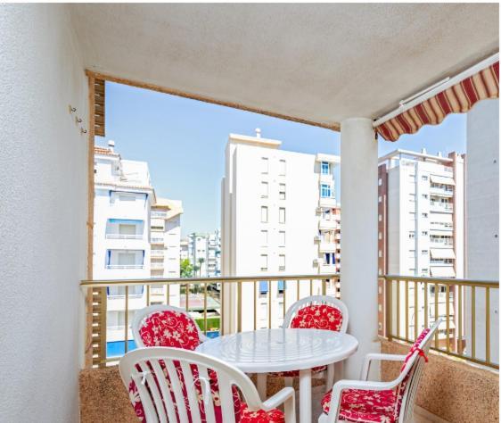Jardin 5 Playa De Gandia - No Fiestas - Con Wifi Apartman Kültér fotó